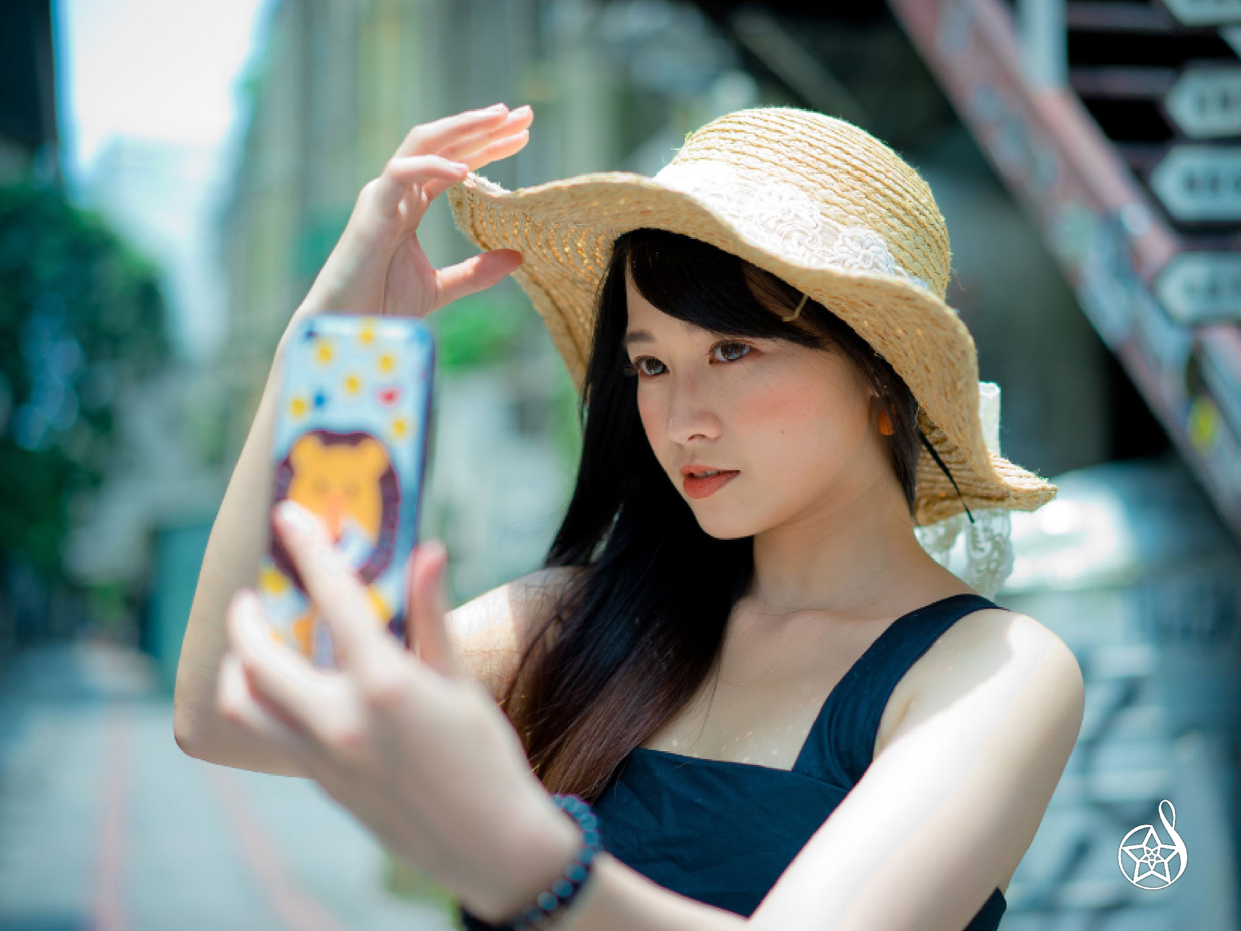 超強美顏術，進擊零死角美女-就靠小V臉一決勝負吧！